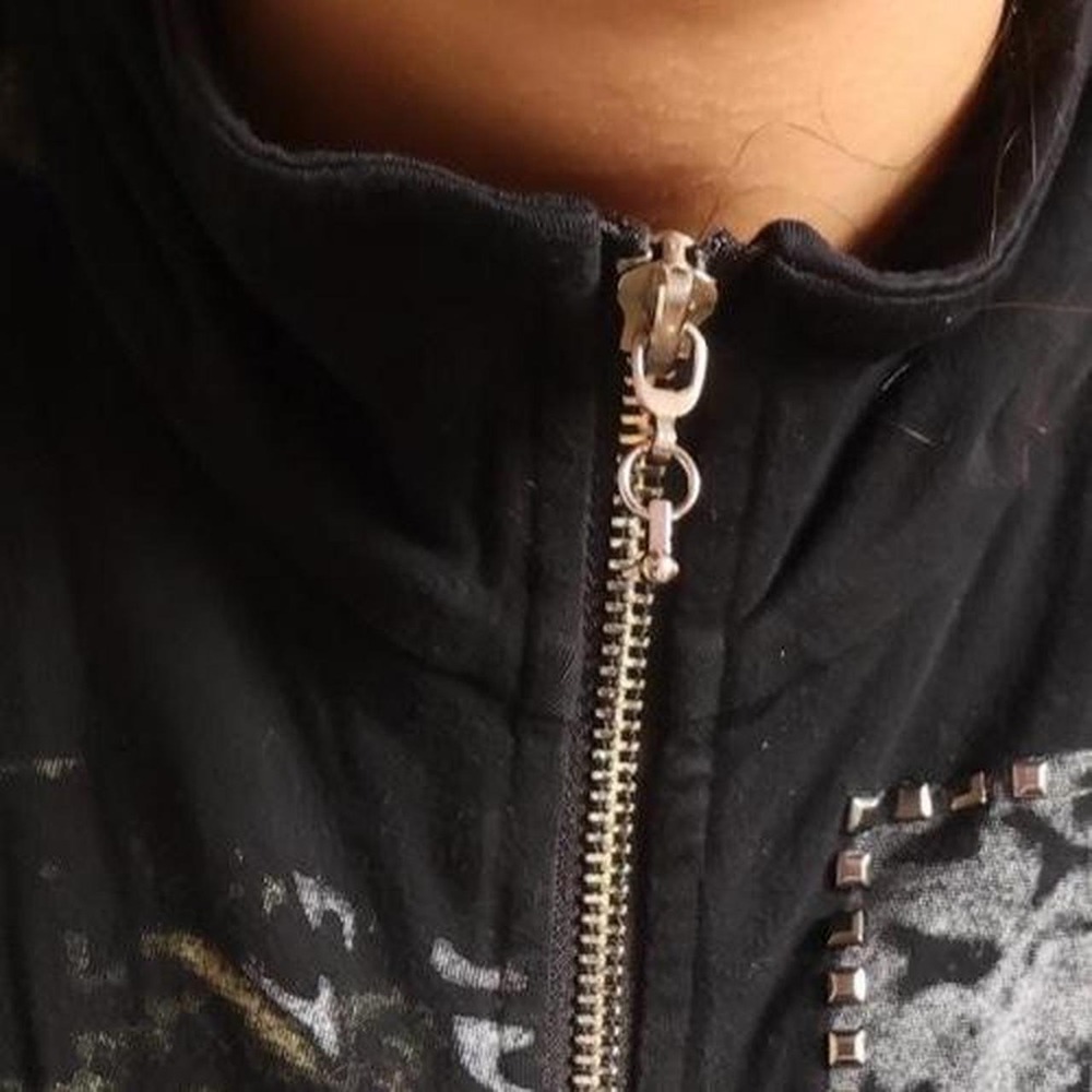 Graphic Zip-Up Jacket - Picture 5 of 6